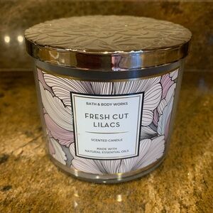 NEW…..Bath & Body Works 3-wick Candle…Fresh Cut Lilacs Scented Candle